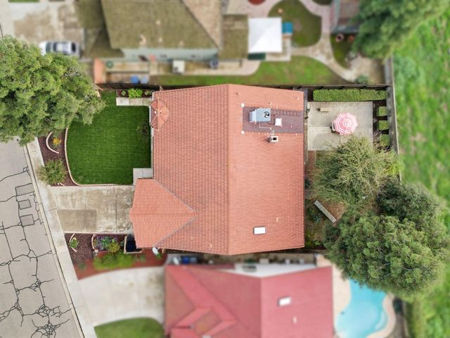 1845 E Evergreen Court, Visalia, CA 93292