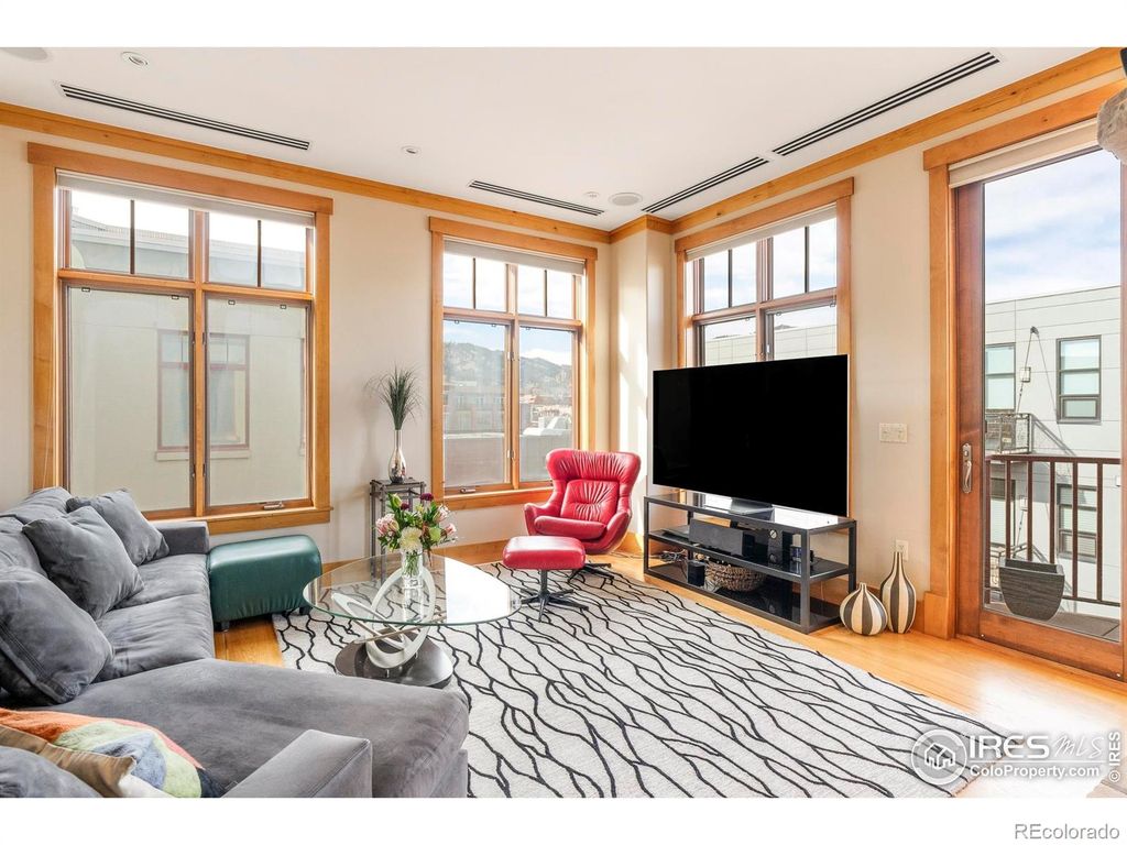 1301 Canyon Boulevard, Boulder, CO 80302