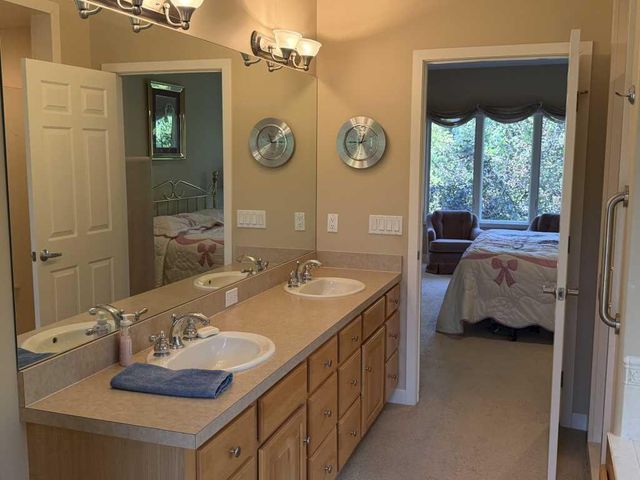 4786 Sunflower Ridge Drive, Ada, MI 49301