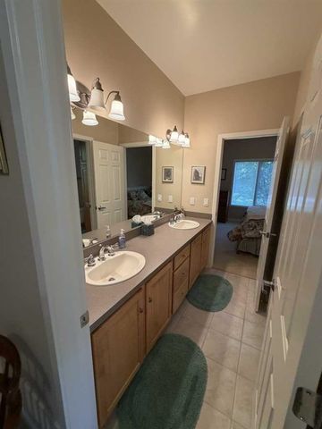 4786 Sunflower Ridge Drive, Ada, MI 49301