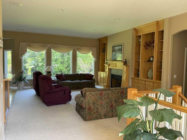 4786 Sunflower Ridge Drive, Ada, MI 49301