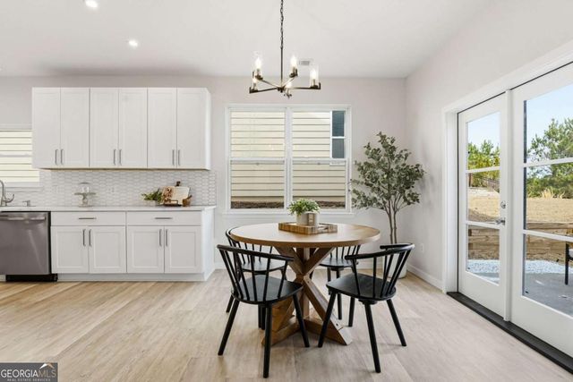 121 Camdyn Circle, Woodstock, GA 30188