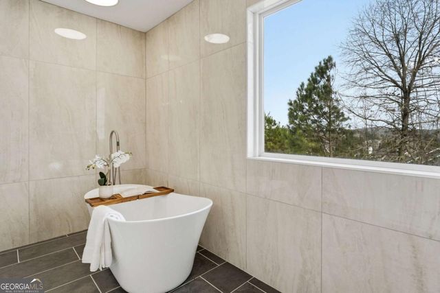 121 Camdyn Circle, Woodstock, GA 30188