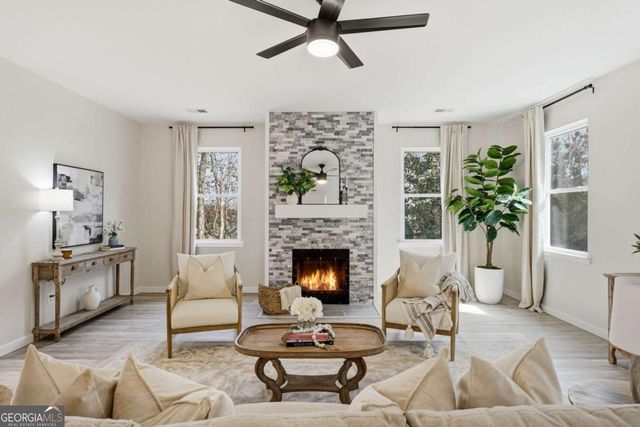 121 Camdyn Circle, Woodstock, GA 30188