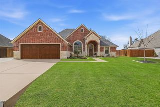 2824 Willow Ridge Circle, Granbury, TX 76049