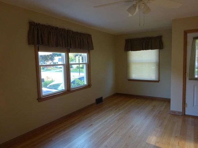 7205-7207 University Avenue, Middleton, WI 53562