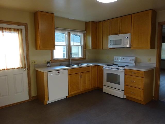 7205-7207 University Avenue, Middleton, WI 53562