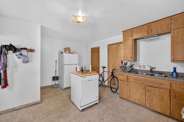 7205-7207 University Avenue, Middleton, WI 53562