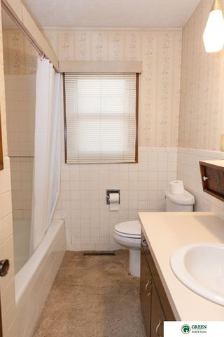 139 N Delaware Avenue, York, NE 68467