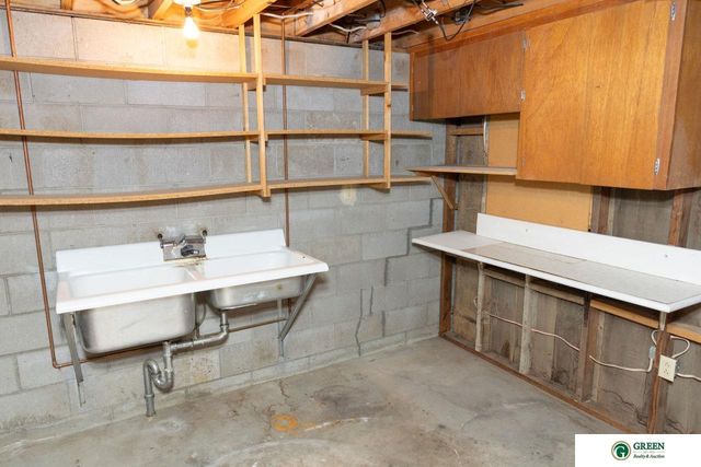 139 N Delaware Avenue, York, NE 68467