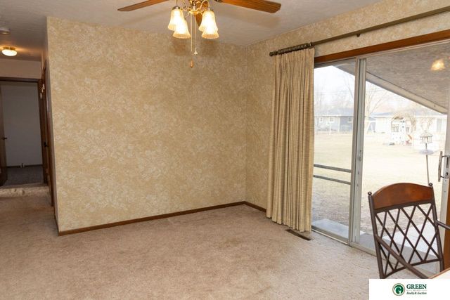 139 N Delaware Avenue, York, NE 68467