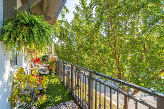 14749 SW 9th Street 3110, Pembroke Pines, FL 33027
