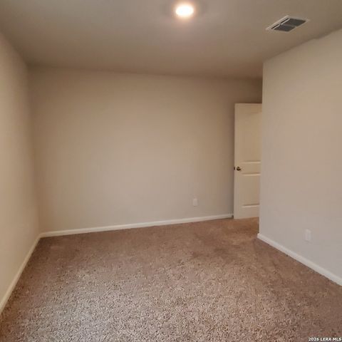 9206 FOXING BLFS, Converse, TX 78109