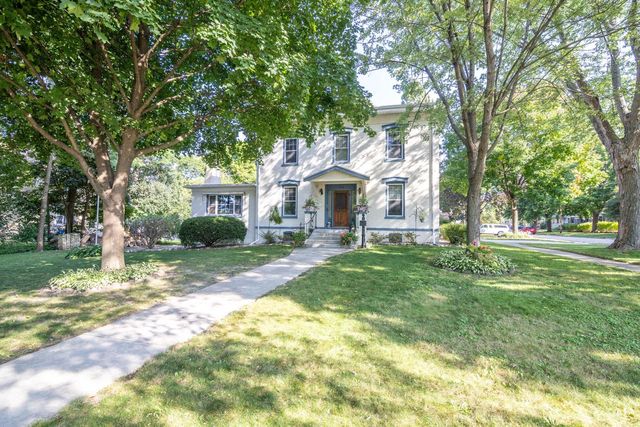 610 Clyman STREET, Watertown, WI 53094