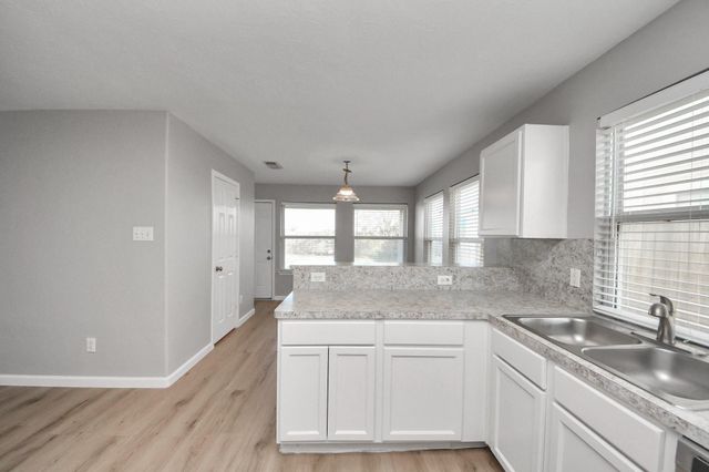 2438 Glenholly Park Drive, Sugar Land, TX 77498