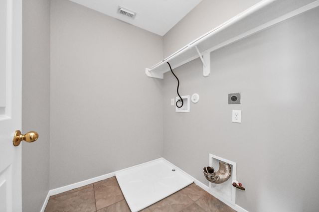 2438 Glenholly Park Drive, Sugar Land, TX 77498