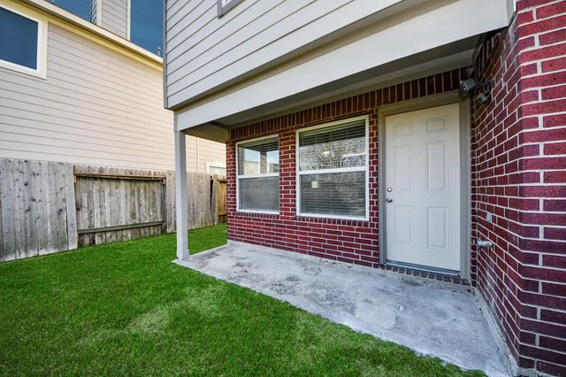 2438 Glenholly Park Drive, Sugar Land, TX 77498