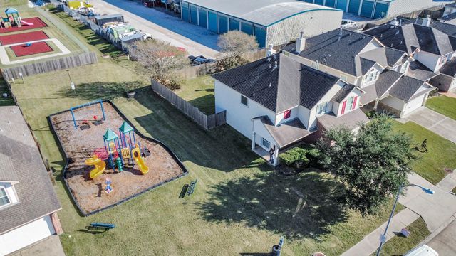 2438 Glenholly Park Drive, Sugar Land, TX 77498