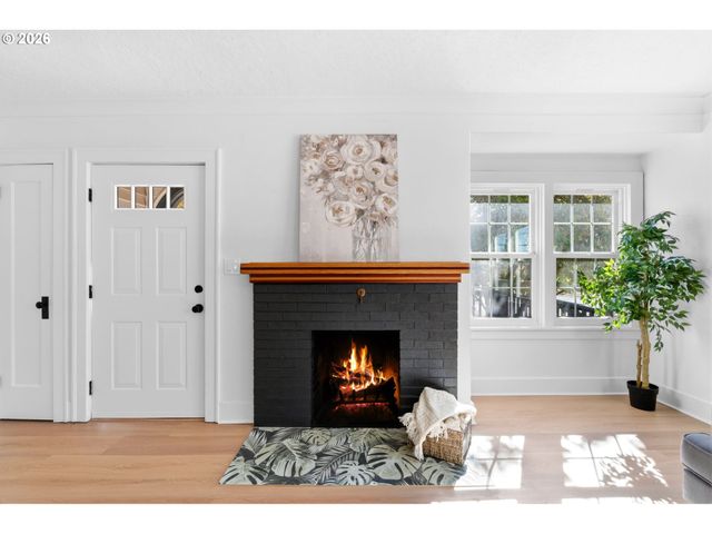 2641 Se 81ST Ave, Portland, OR 97206