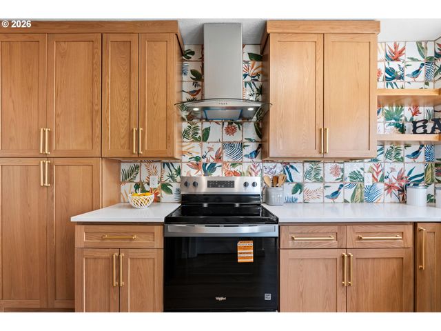 2641 Se 81ST Ave, Portland, OR 97206
