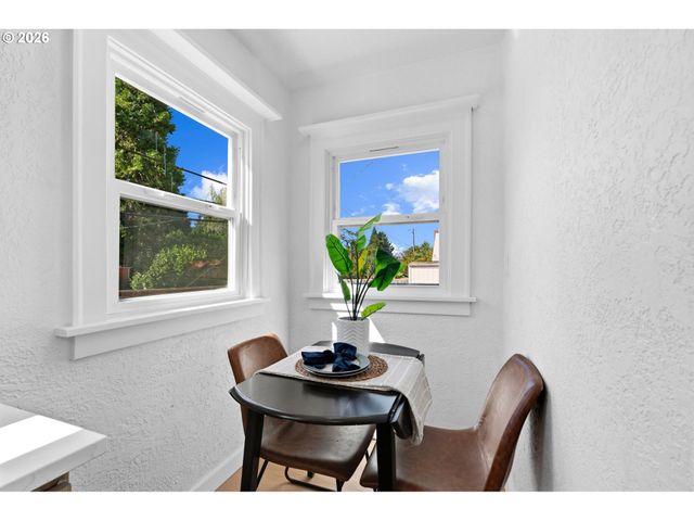 2641 Se 81ST Ave, Portland, OR 97206
