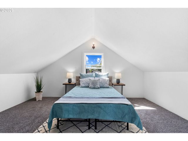 2641 Se 81ST Ave, Portland, OR 97206