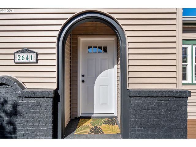 2641 Se 81ST Ave, Portland, OR 97206