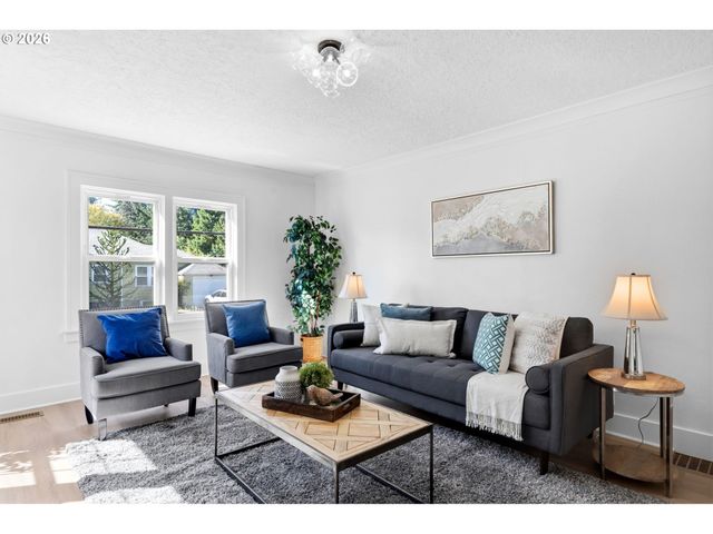2641 Se 81ST Ave, Portland, OR 97206