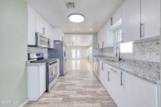 3821 MCCONNELL Avenue, El Paso, TX 79904