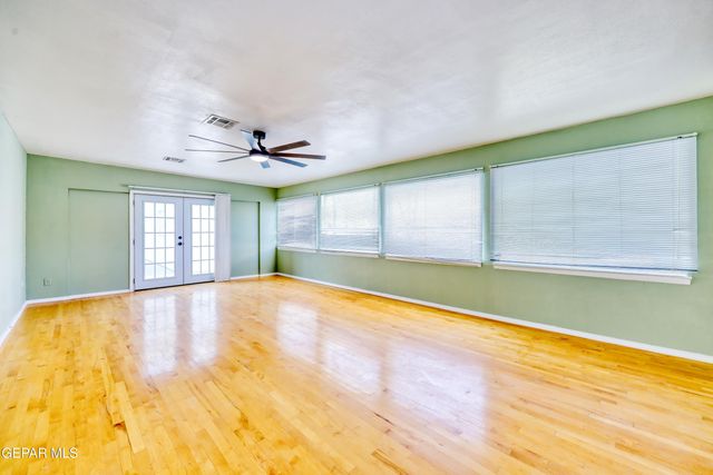 3821 MCCONNELL Avenue, El Paso, TX 79904
