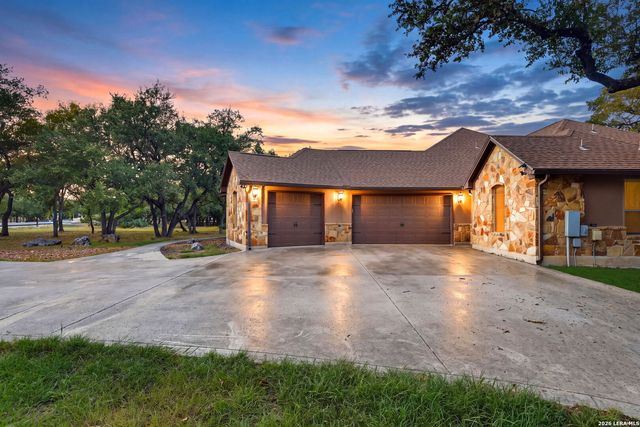 560 SAXET TRL, Spring Branch, TX 78070