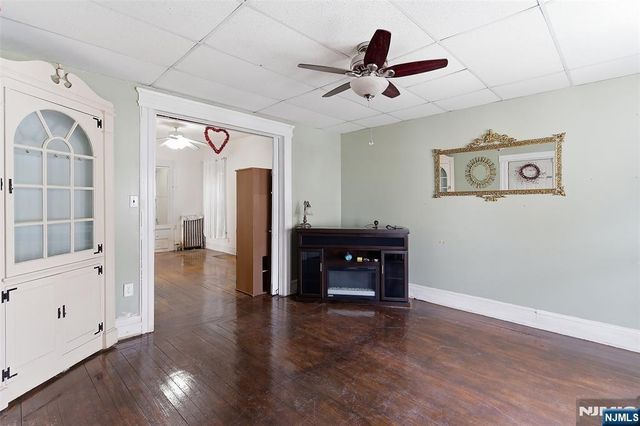 305 Clifton Avenue, Newark, NJ 07104