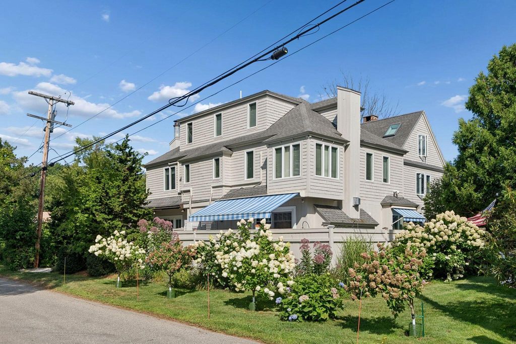 8 Woodland Avenue 3, Kennebunk, ME 04043 — exterior