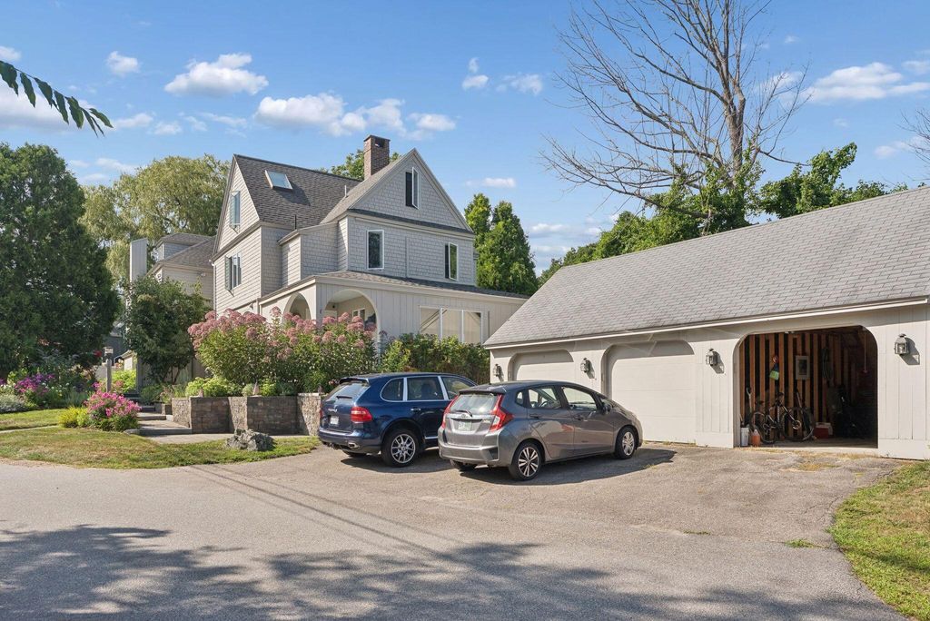8 Woodland Avenue 3, Kennebunk, ME 04043 — photo 3