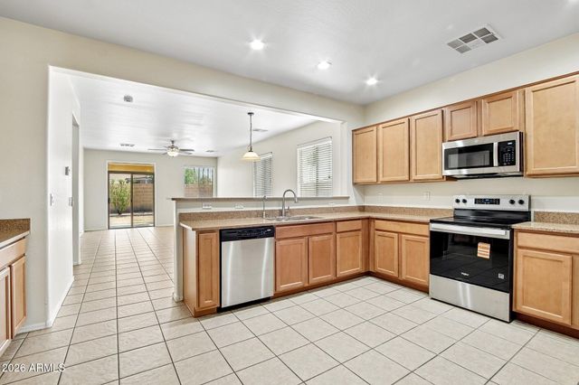 6821 S 68TH Lane, Laveen, AZ 85339