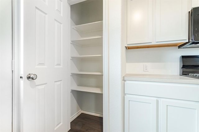 5402 Logan Dale Drive, Brookshire, TX 77423