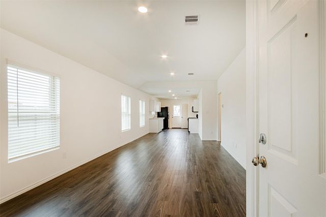 5402 Logan Dale Drive, Brookshire, TX 77423