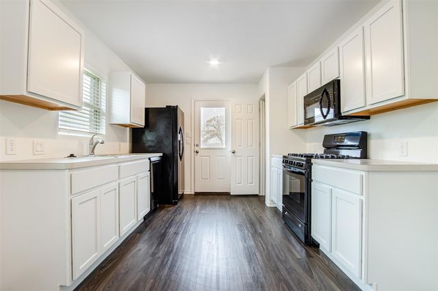 5402 Logan Dale Drive, Brookshire, TX 77423