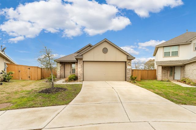 5402 Logan Dale Drive, Brookshire, TX 77423