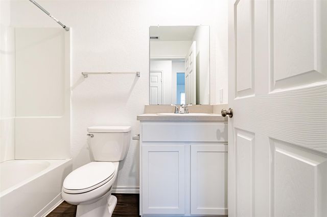 5402 Logan Dale Drive, Brookshire, TX 77423