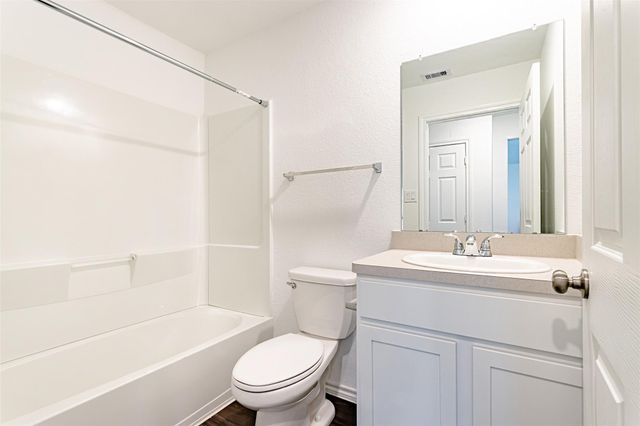 5402 Logan Dale Drive, Brookshire, TX 77423
