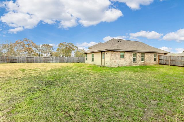 5402 Logan Dale Drive, Brookshire, TX 77423