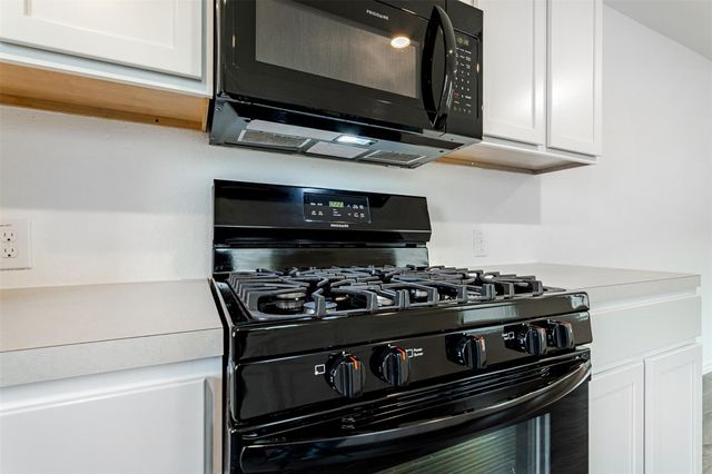 5402 Logan Dale Drive, Brookshire, TX 77423