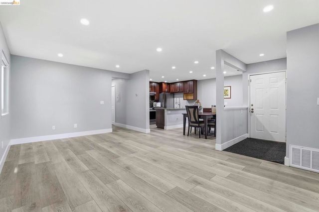 78 Shaniko Cmn, Fremont, CA 94539