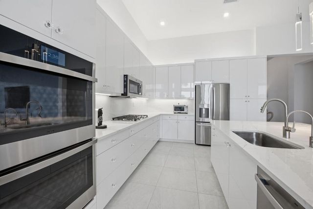 9674 Spruce Woods Drive, Boynton Beach, FL 33473