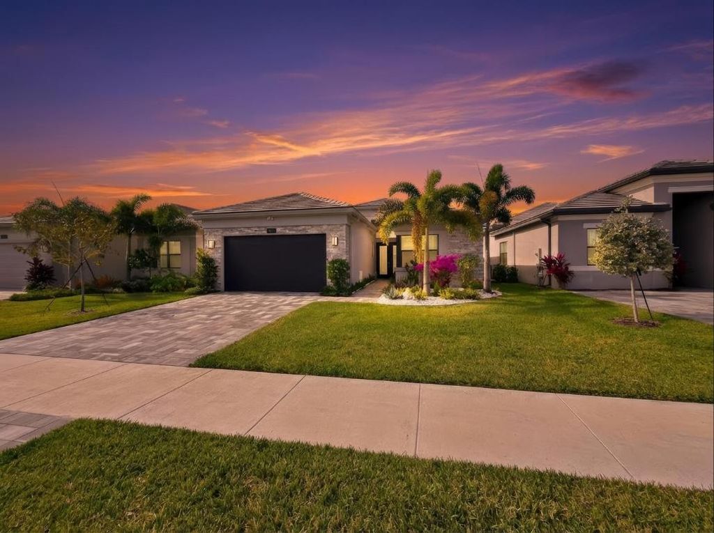 9674 Spruce Woods Drive, Boynton Beach, FL 33473