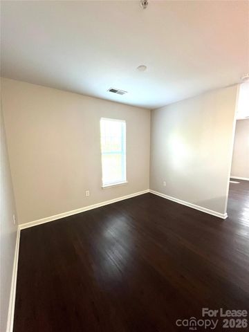 4310 Park Road 301, Charlotte, NC 28209