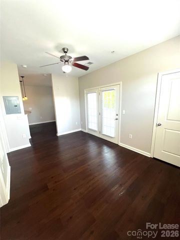4310 Park Road 301, Charlotte, NC 28209