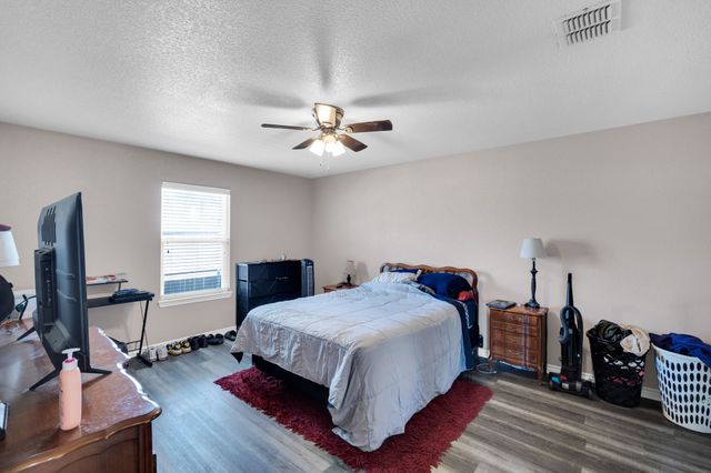 106 W Adair Street, Alvarado, TX 76009