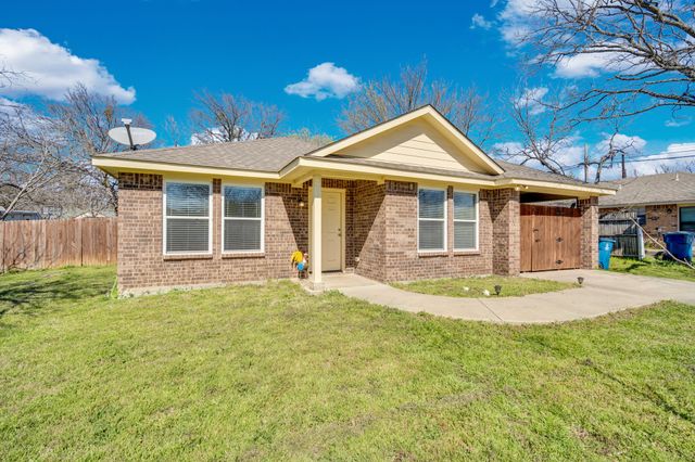 106 W Adair Street, Alvarado, TX 76009